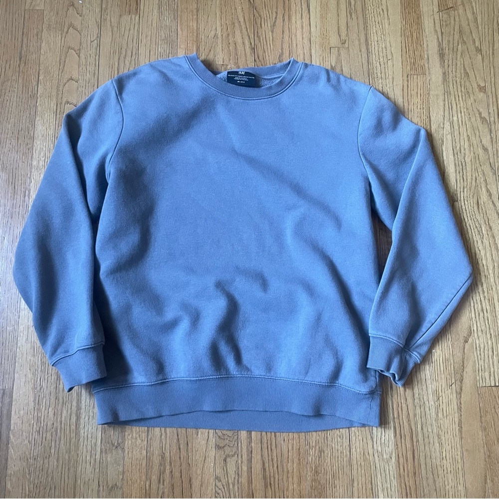 H&M Relaxed Fit Pullover Crewneck Sweatshirt